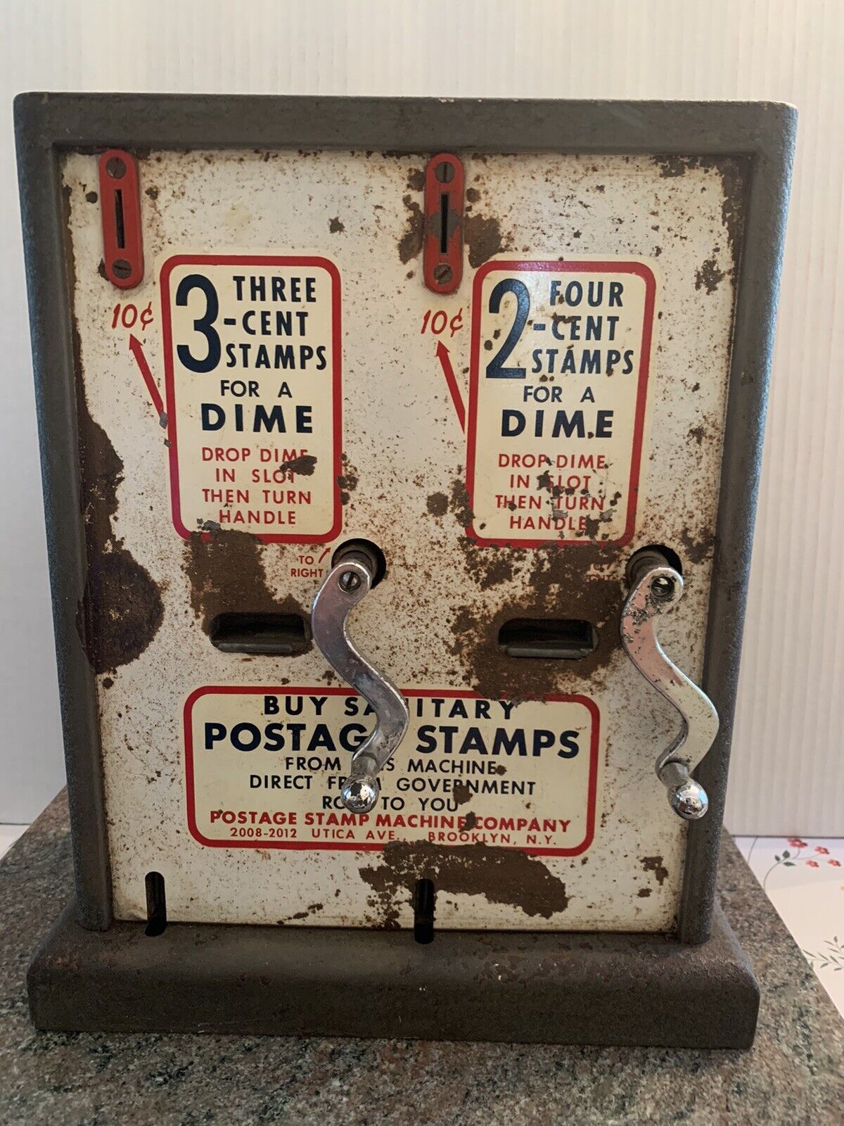 Vintage 10 Cent Double Slot Stamp Machine Brooklyn New York With Key