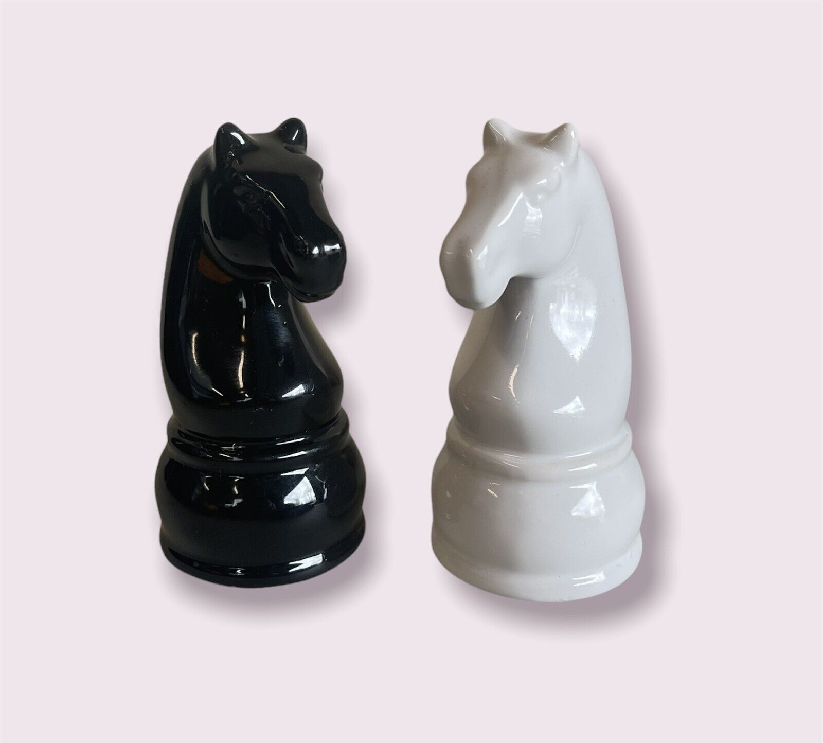 Horse Chess Pieces Salt And Pepper Shakers Black White 4" Tall Ceramic