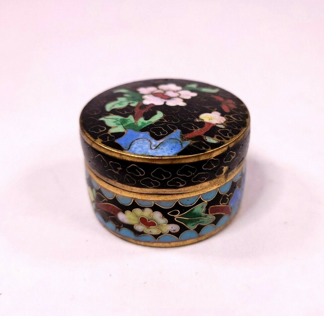 Vintage Chinese Cloisonné Pill Box Brass Enamel Round Trinket Box Floral